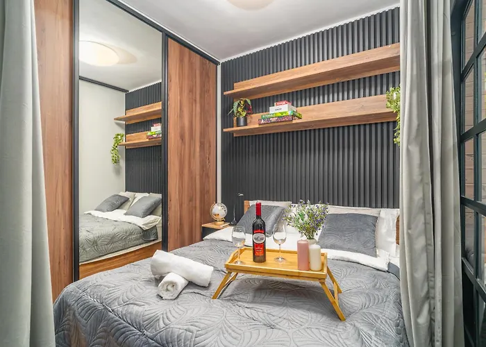 Grzegorzki - Air Con, Balcony, Vistula View - By Rentujemy Apartment