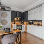 Grzegorzki - Air Con, Balcony, Vistula View - By Rentujemy Apartmán Krakov